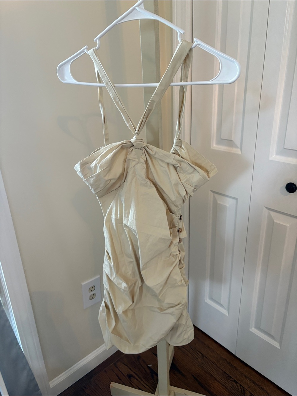 Free people who is she Twist-Front Halter Mini Dress size xs - Picture 4 of 7